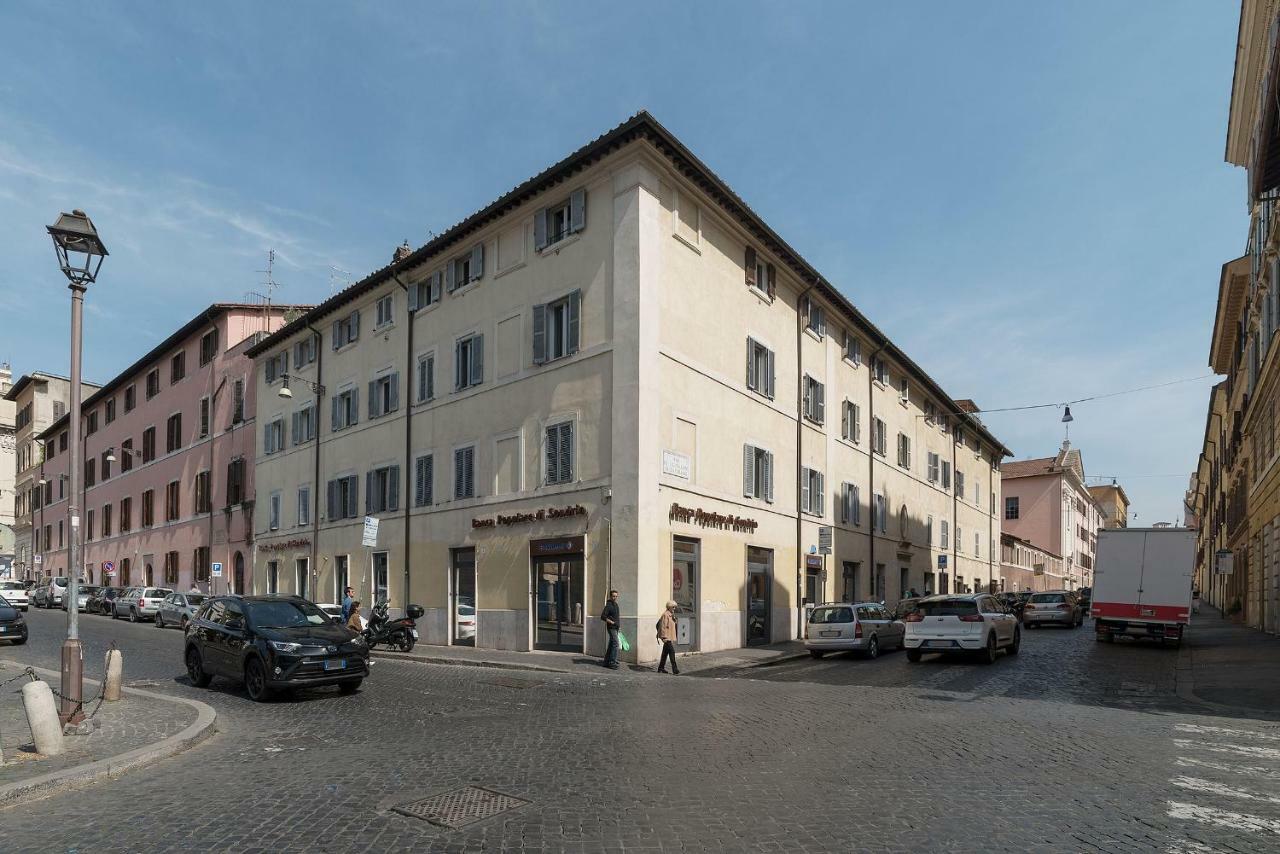 Colosseo & San Clemente Cozy Flat Rome Luaran gambar